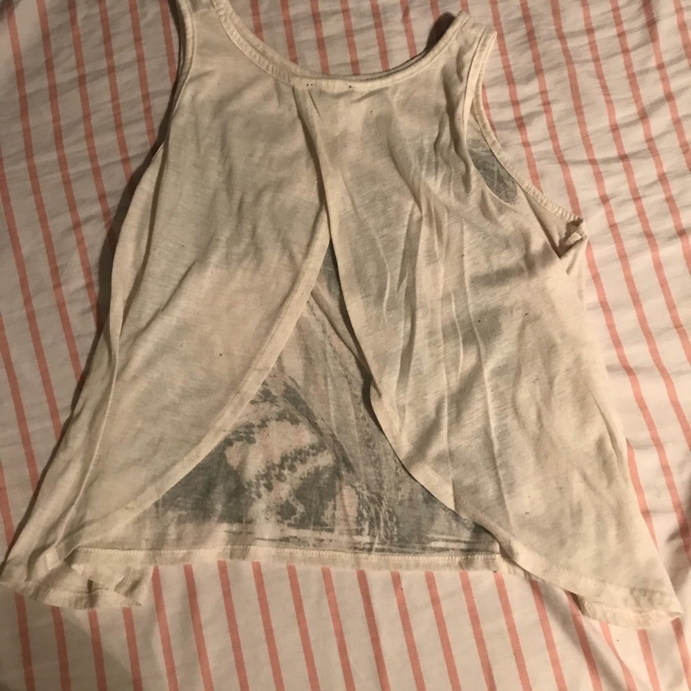 TANK TOP! - Picture 3 of 3